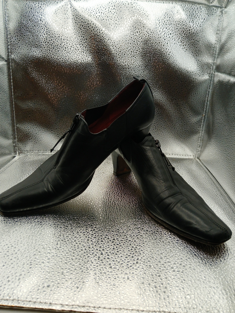 Donald J. Pliner Black Leather Zip Ankle Booties Women's Size 6